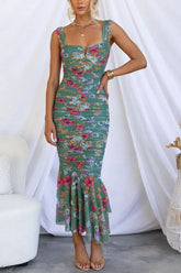 Styled To Perfection – Maxikleid mit floralem Rüschen-Overlay und Rüschensaum